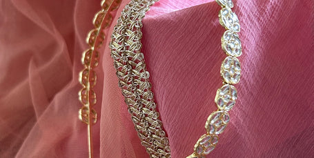 AKSHARA Elegant Kundan Gold-Plated Hairband – Bridal & Festive Style