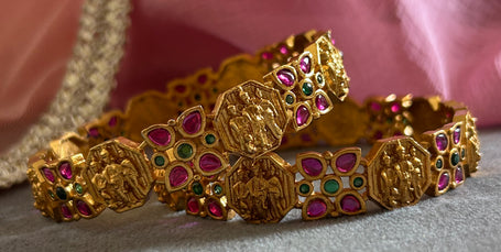 SITA Temple JEWELLERY Gold-Plated Bangle with Ram-Sita Motif – Red & Green Stone Design