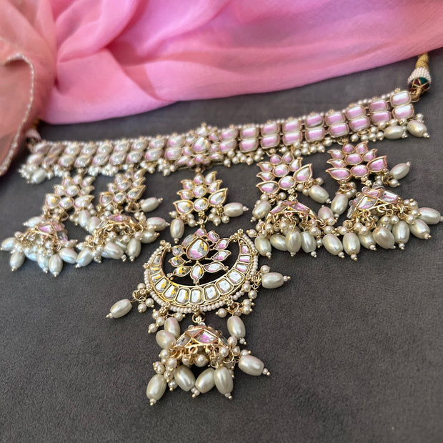 TRISHA Royal Kundan Choker Set with Matching Earrings – Gold Finish | MAANG TIKKA INCLUDED | PEARLS EMBELLISHED | BOLLYWOOD STYLE